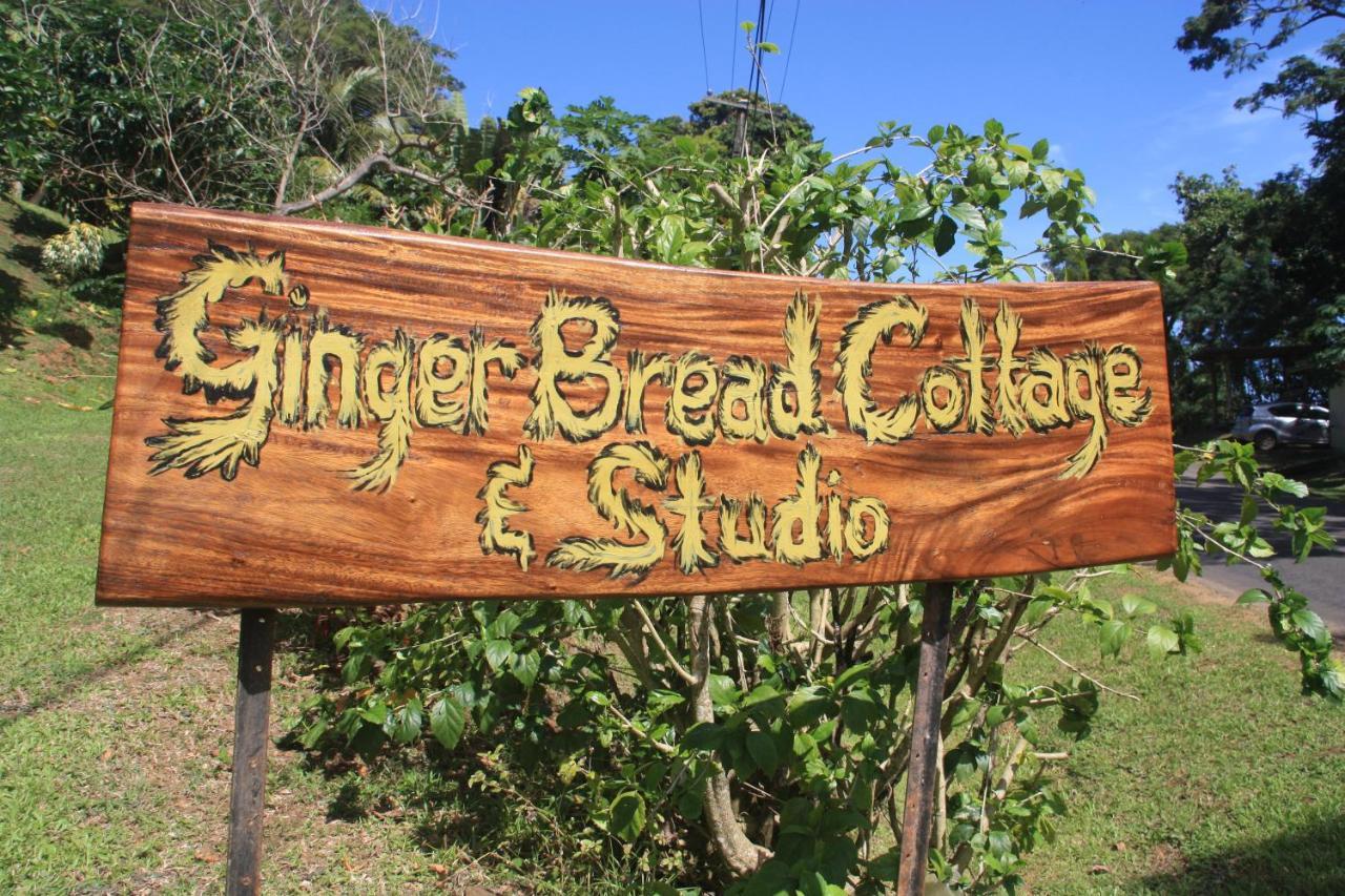 Gingerbread Cottage&Studio Fiji Savusavu Buitenkant foto