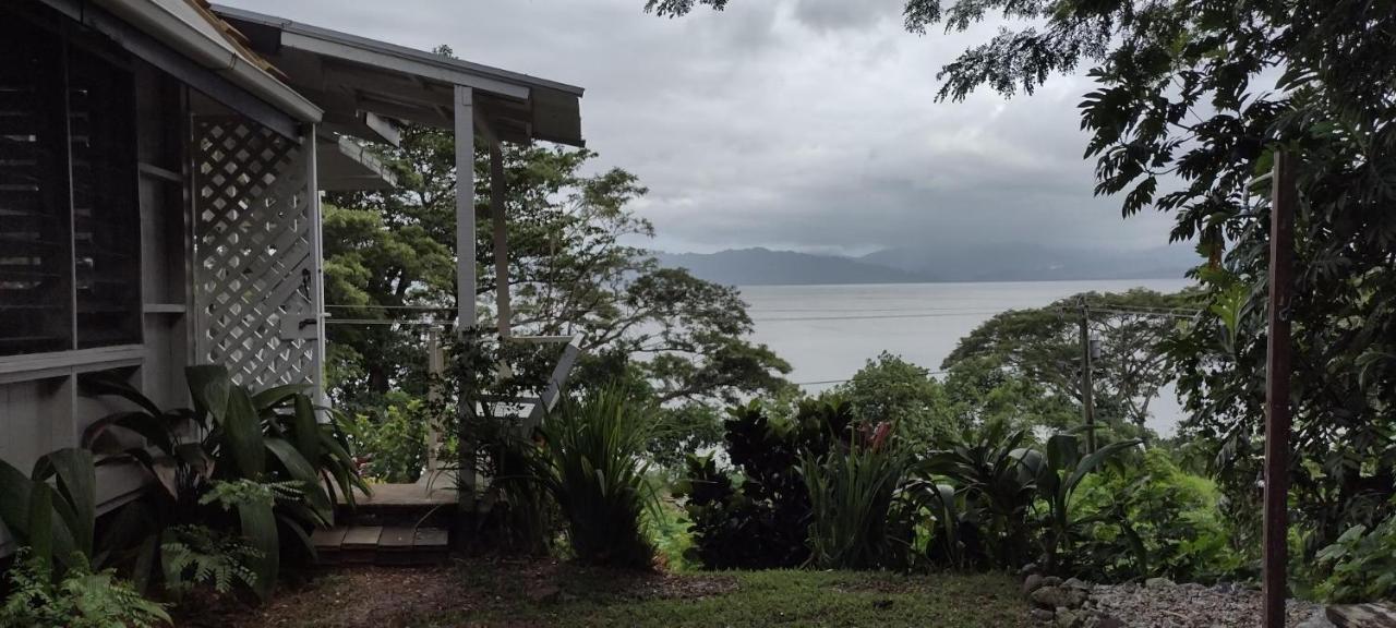 Gingerbread Cottage&Studio Fiji Savusavu Buitenkant foto